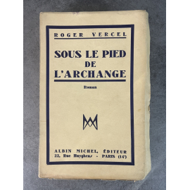 Roger Vercel Sous Le Pied de l'Archange Edition Originale Exemplaire numéroté 35 sur pur fil Montgolfier rare Mont Saint Michel