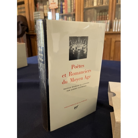 Poètes et romanciers du moyen age Collection Bibliothèque de la pléiade NRF Etat de neuf superbe