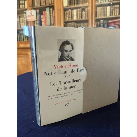 Victor Hugo Notre dame de Paris Collection Bibliothèque de la pléiade NRF Etat de neuf superbe