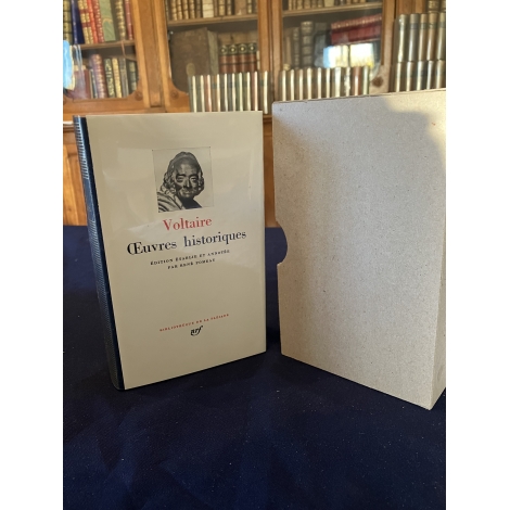 Voltaire Oeuvres historiques Collection Bibliothèque de la pléiade NRF Etat de neuf superbe