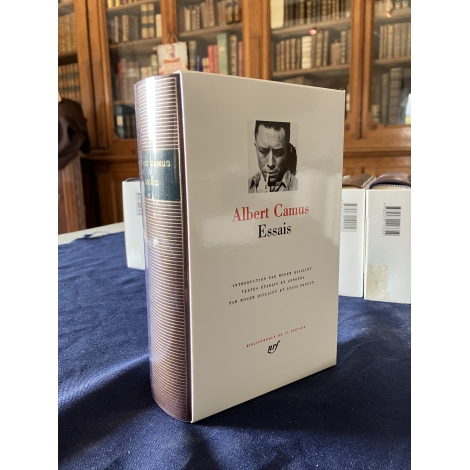 Albert Camus Essais EPUISE Collection Bibliothèque de la pléiade NRF Etat de neuf