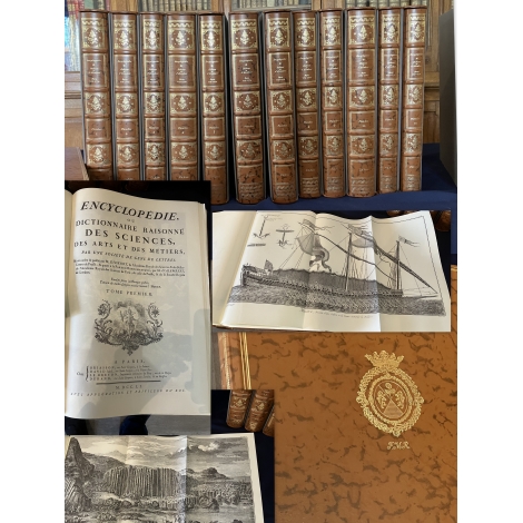 Diderot Encyclopédie ou dictionnaire raisonné des sciences. Fac-similé relié cuir FRanco Maria Ricci