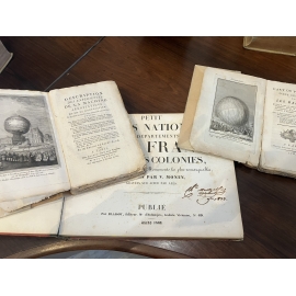 Lot Atlas et 2 volumes XVIIIe sur les ballon